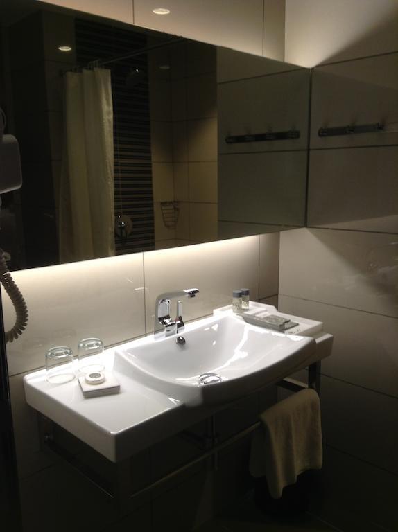 Hotel Kings Centre 4*
