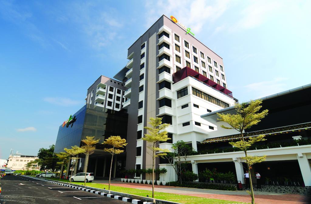 Kings Centre 4*