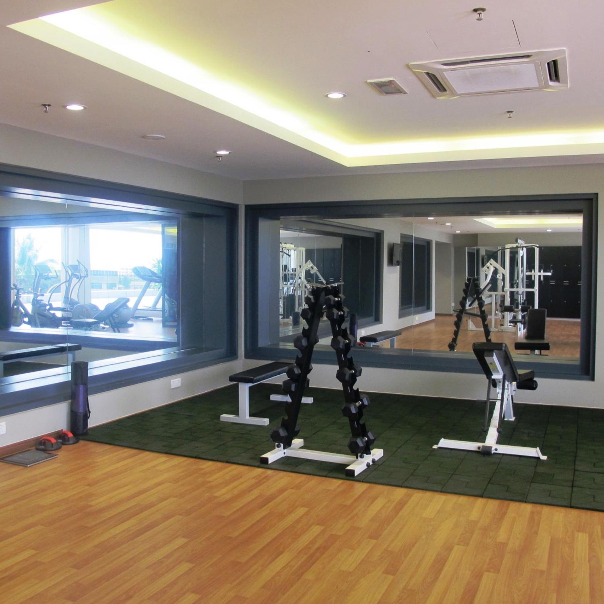 Kings Centre Hotel 4*